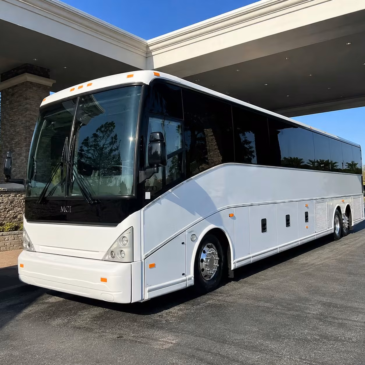 charter buses for large yorba linda prom groups coordinating school wide transportation