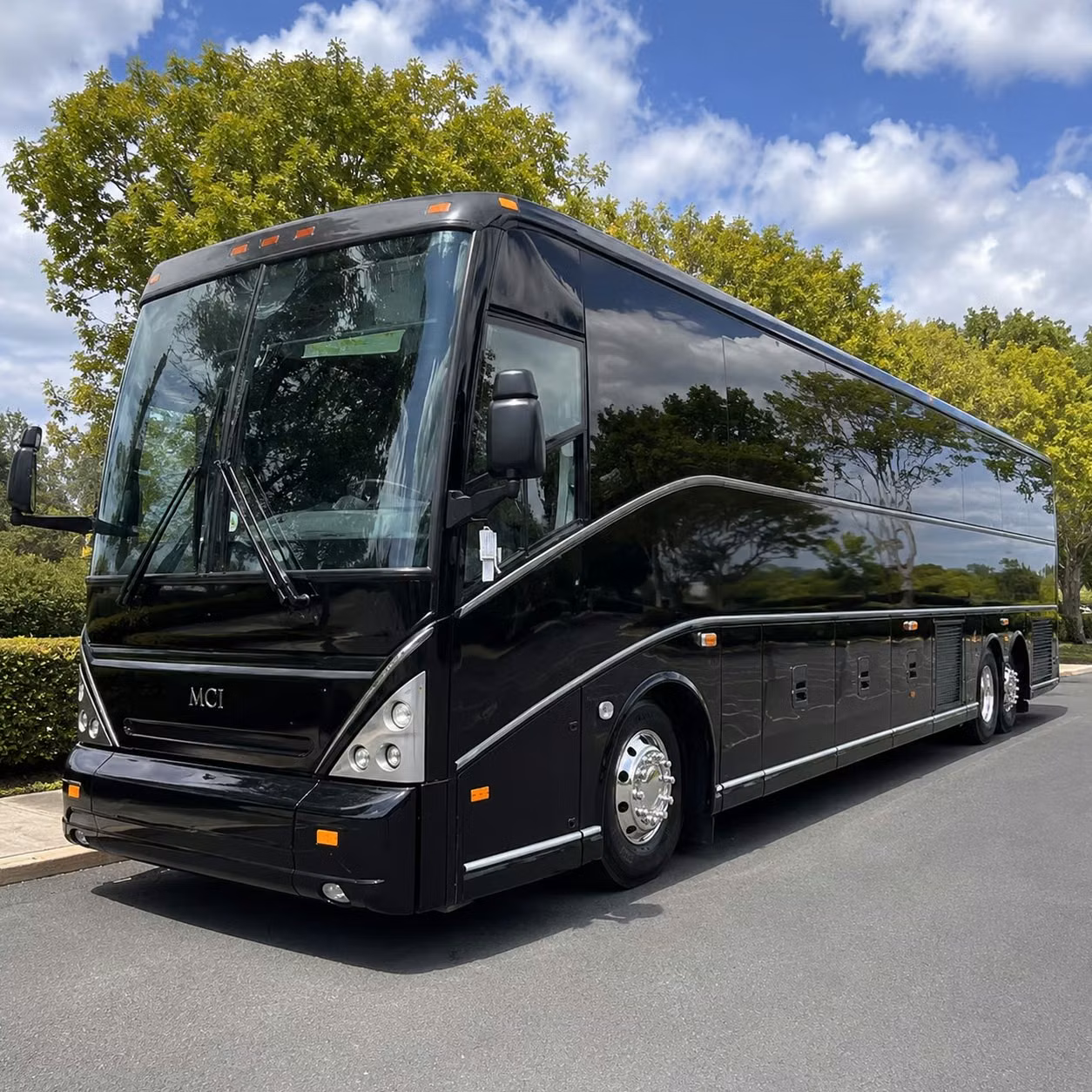 we help you compare yorba linda charter buses for training conferences and ceremonies