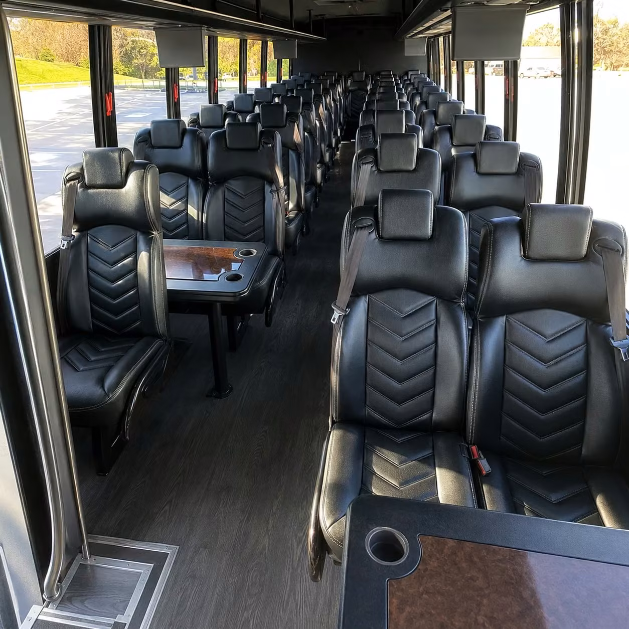 yorba linda 28 passenger minibus rental